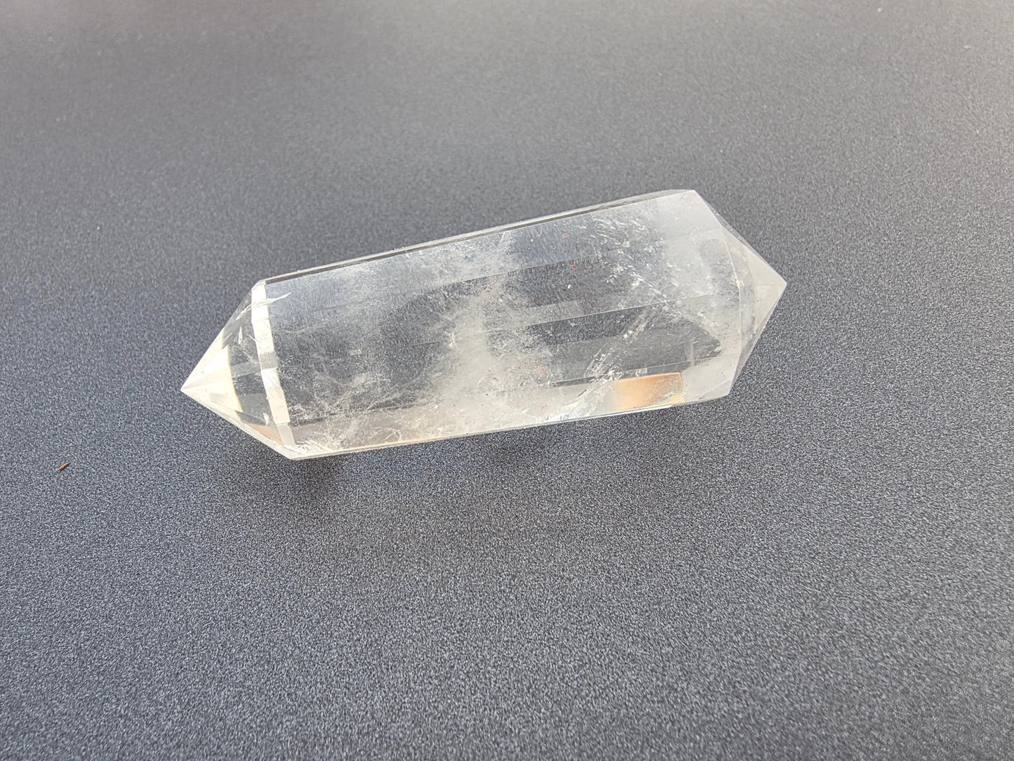 Cristal de quartz - 12 facettes - 6.7 x 2.3 cm - 55.3g Ma boutique
