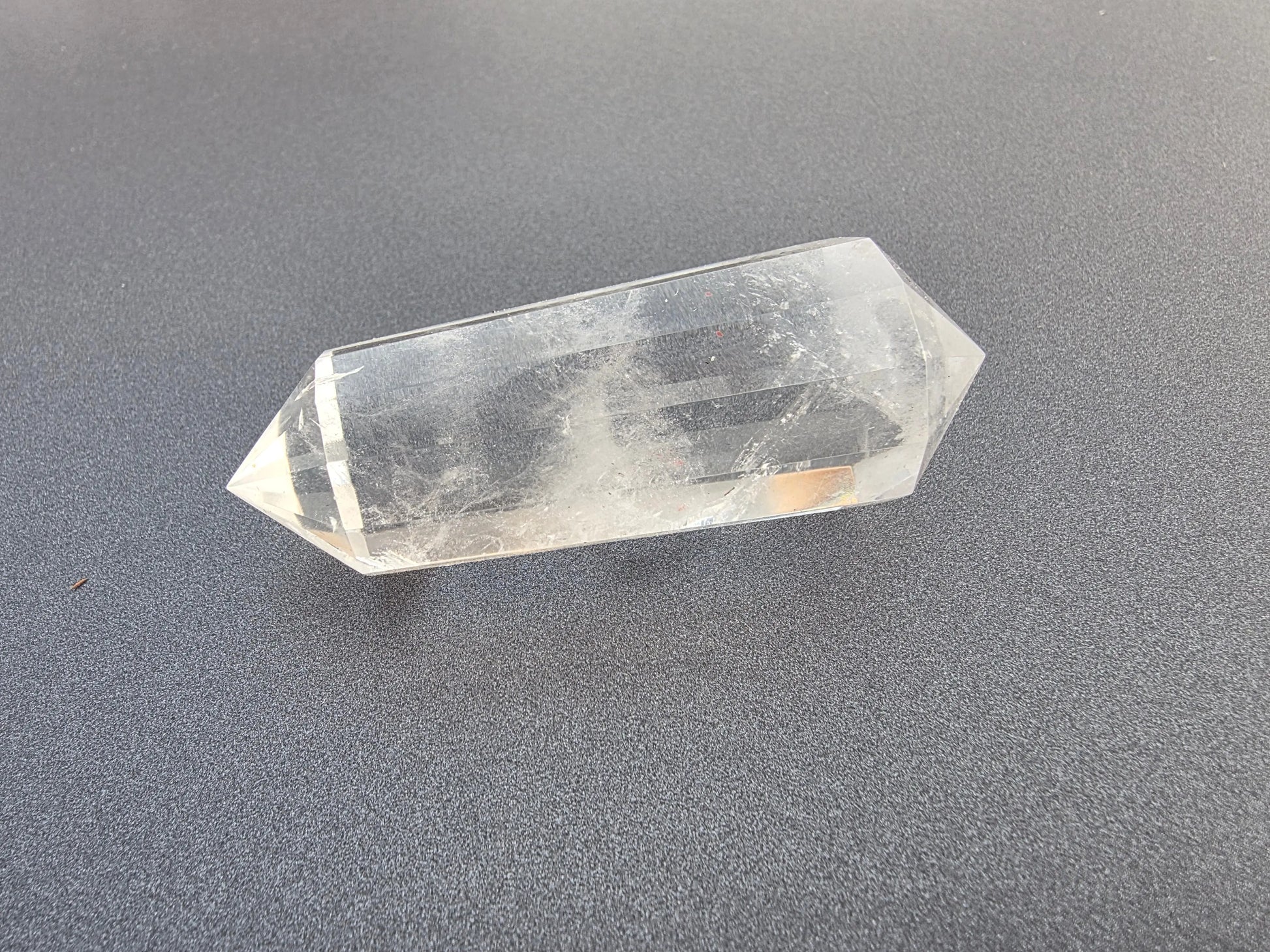 Cristal de quartz - 12 facettes - 6.7 x 2.3 cm - 55.3g Ma boutique