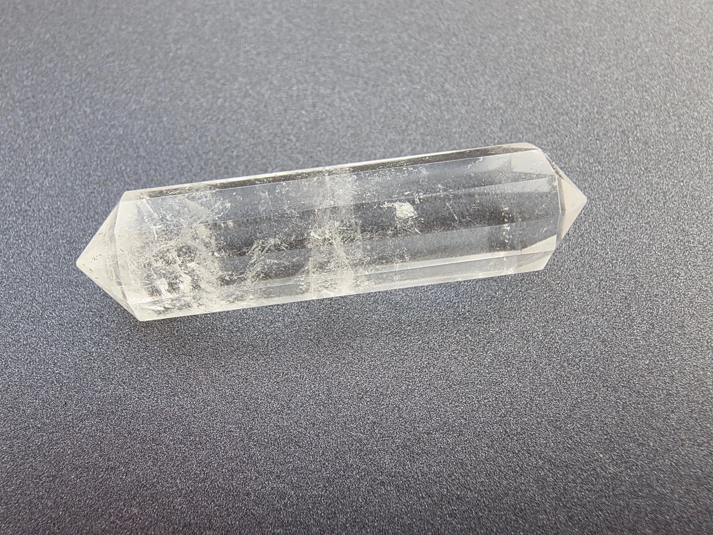 Cristal de quartz - 12 facettes - 5.3 x 1.3 cm – 16.2g Ma boutique