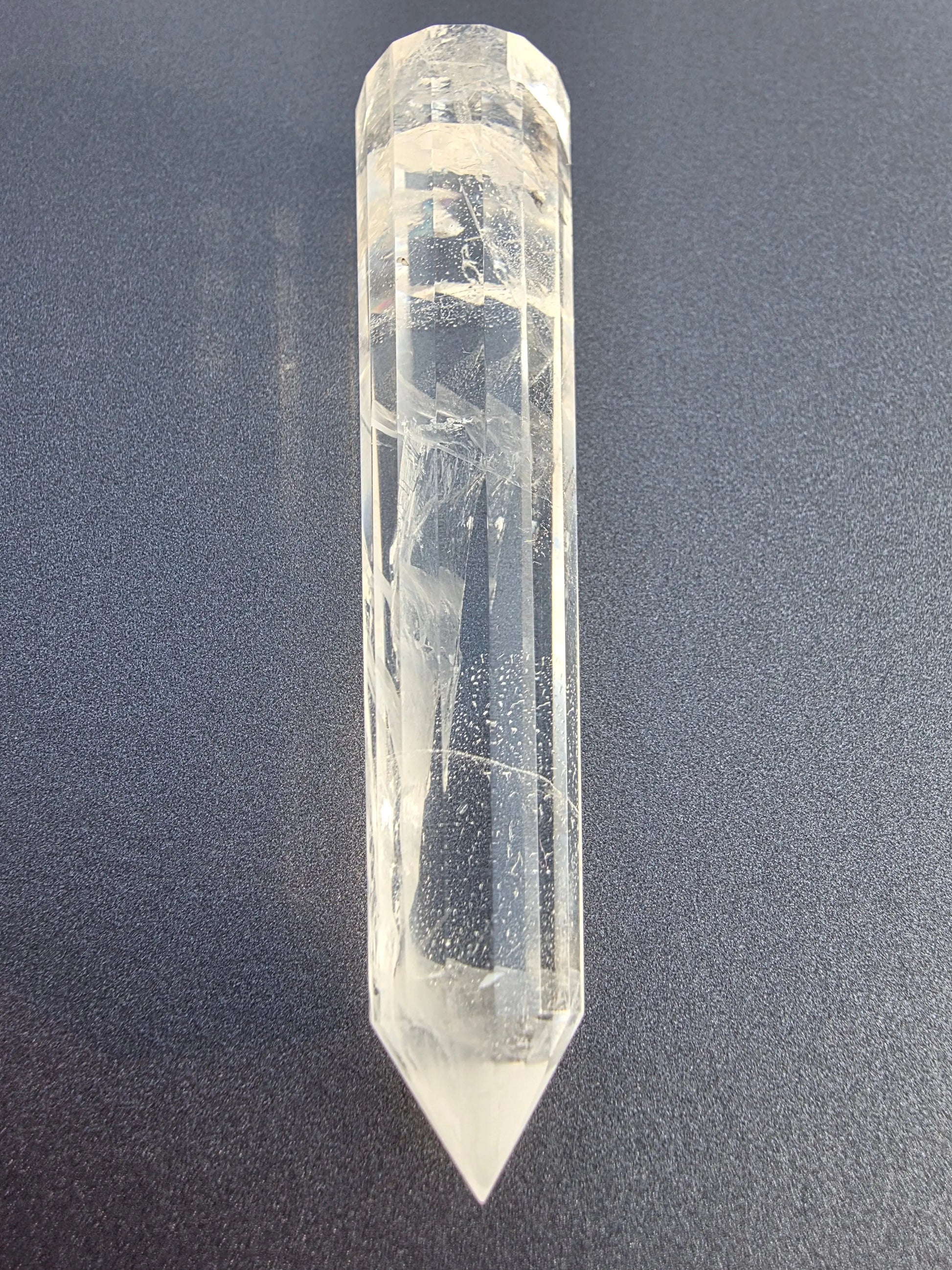 Cristal de quartz - 16 facettes - 11.3 x 2.3 cm - 77.6g Ma boutique