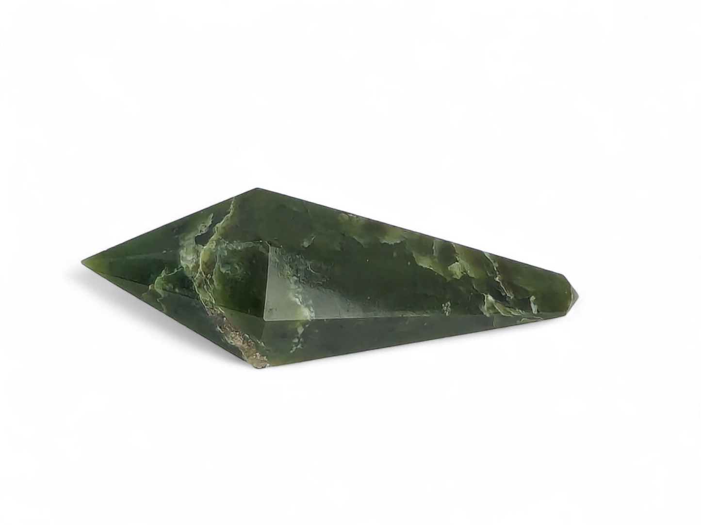 Vogel en jade néphrite du Canada