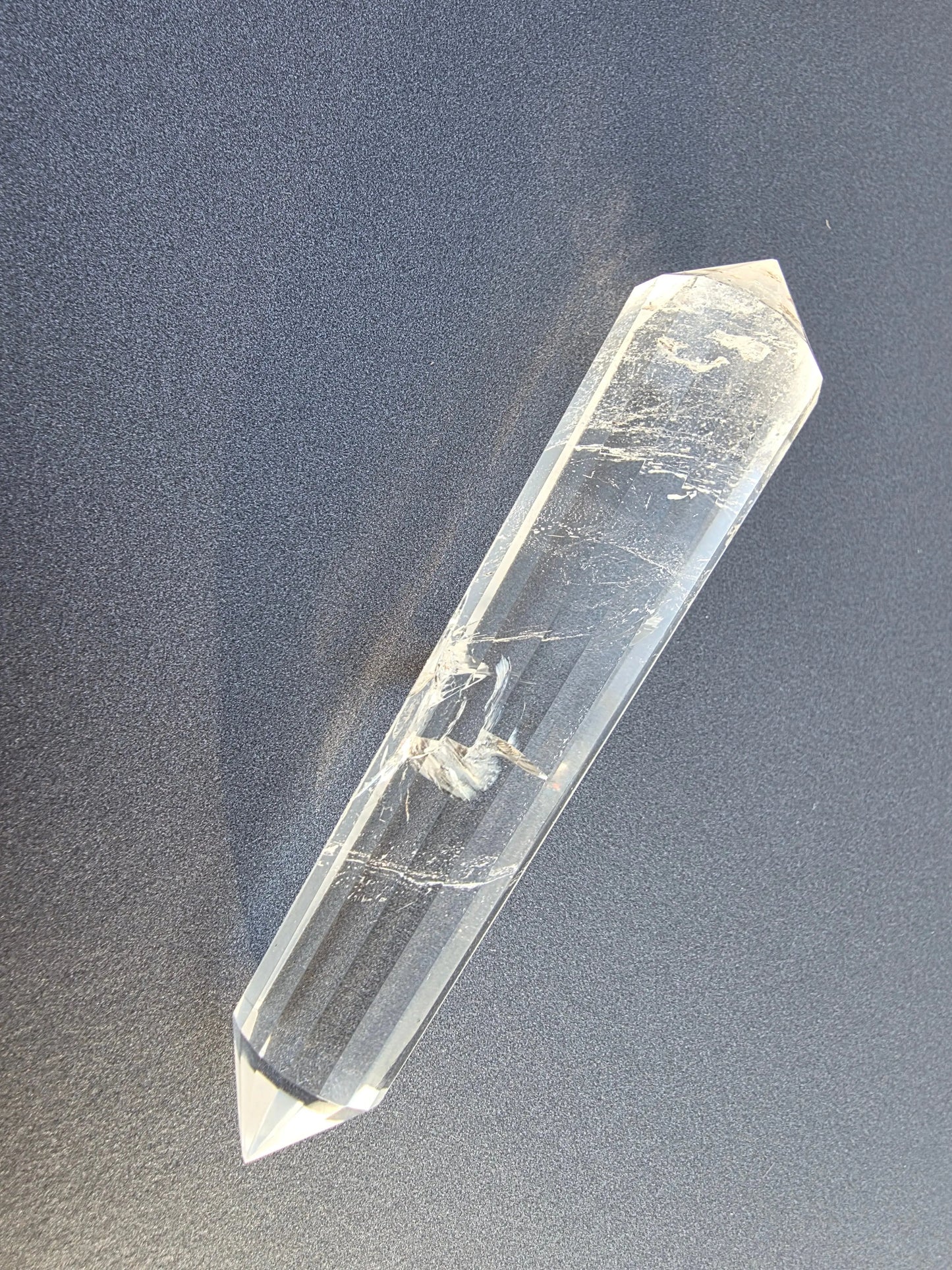 Cristal de quartz - 16 facettes - 10.8 x 2.4 cm - 80.3g Ma boutique