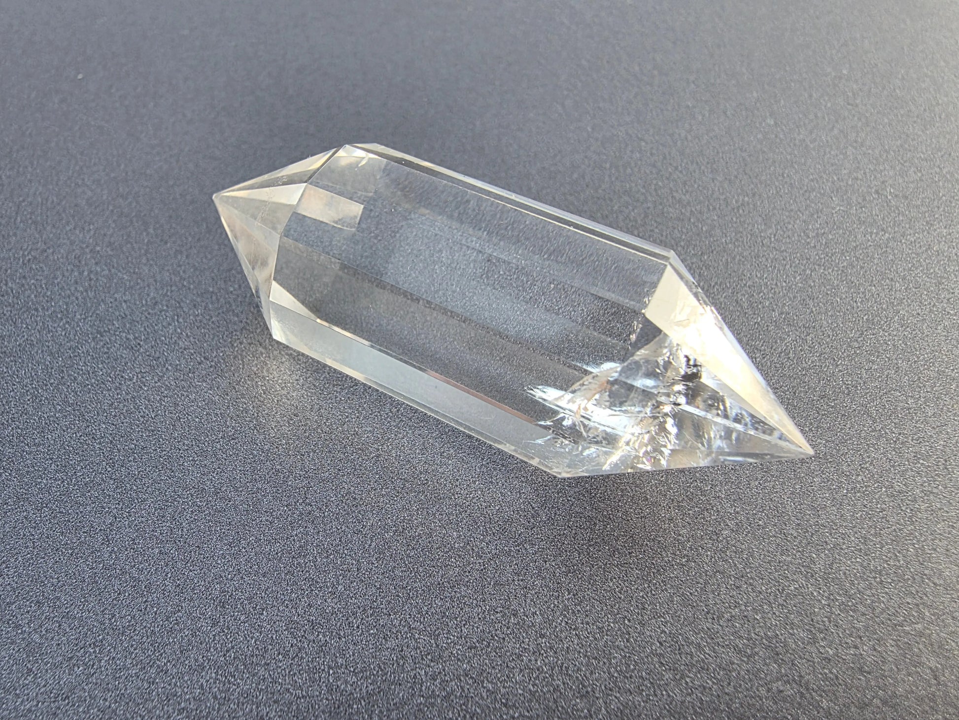 Cristal de quartz – 12 facettes - 5.5 x 2 cm - 30g Ma boutique